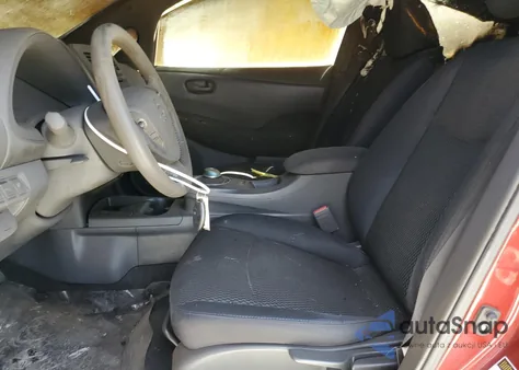 2015 Nissan Leaf S z USA, uszkodzony, nr VIN 1N4AZ0CP5FC308085